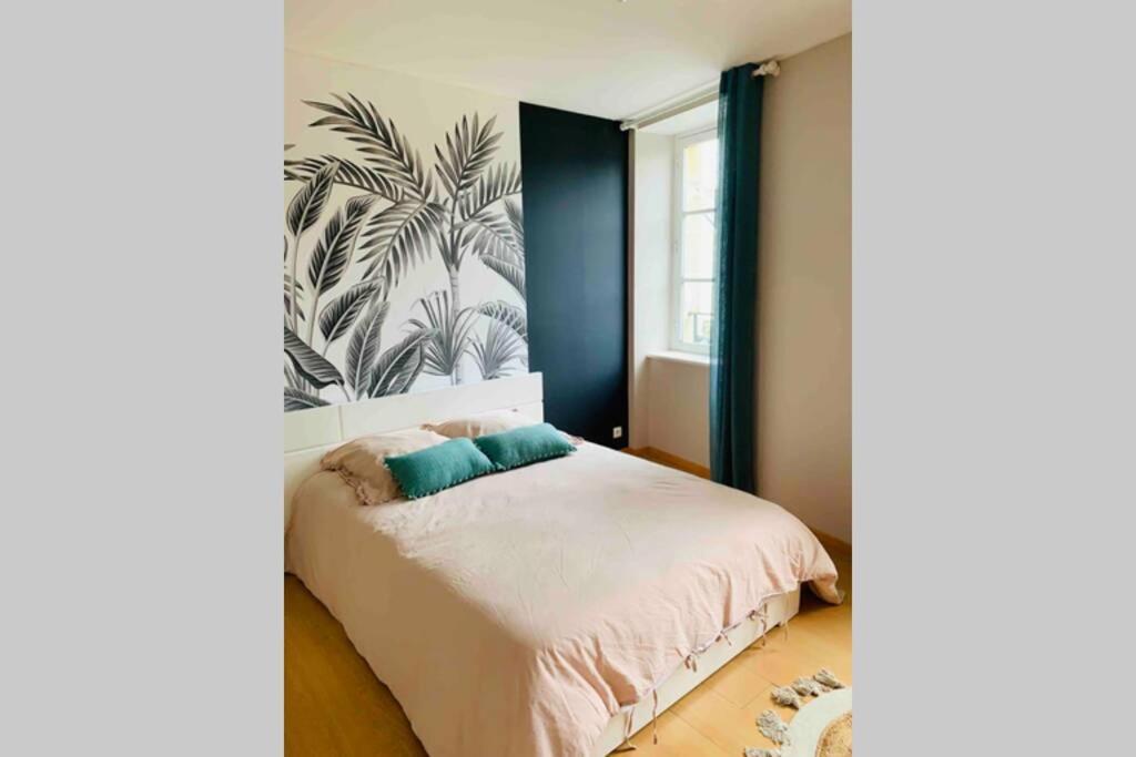 La Roseraie De L Arguenon, Appartement Charmant Centre Ville Jugon-les-Lacs ภายนอก รูปภาพ